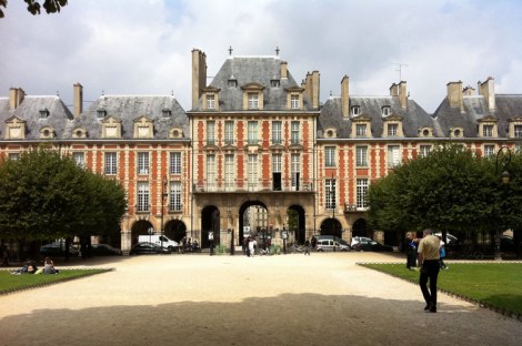 Place des Voges looking to the Pavillion