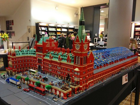 9085938484_8505502e8b_z