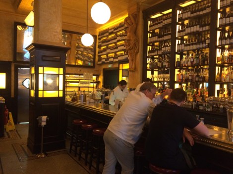 The bar, which separate the restaurant from the shop